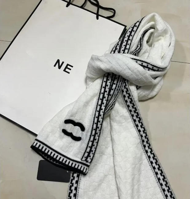 Scarf Designer Cotton Long Scarves Fashion Luxury Necks Winter Wool Scarves Women Wraps Striped Plaid letter Printed headscarves a3926