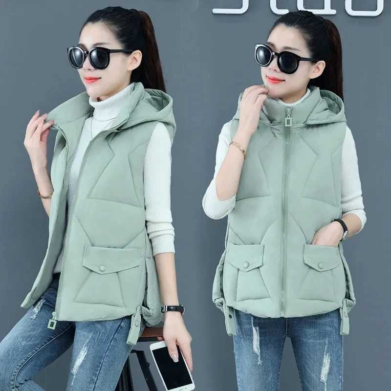 new womens vest autumn warm cotton vest womens thick hooded vest womens sleeveless jacket vest M241004