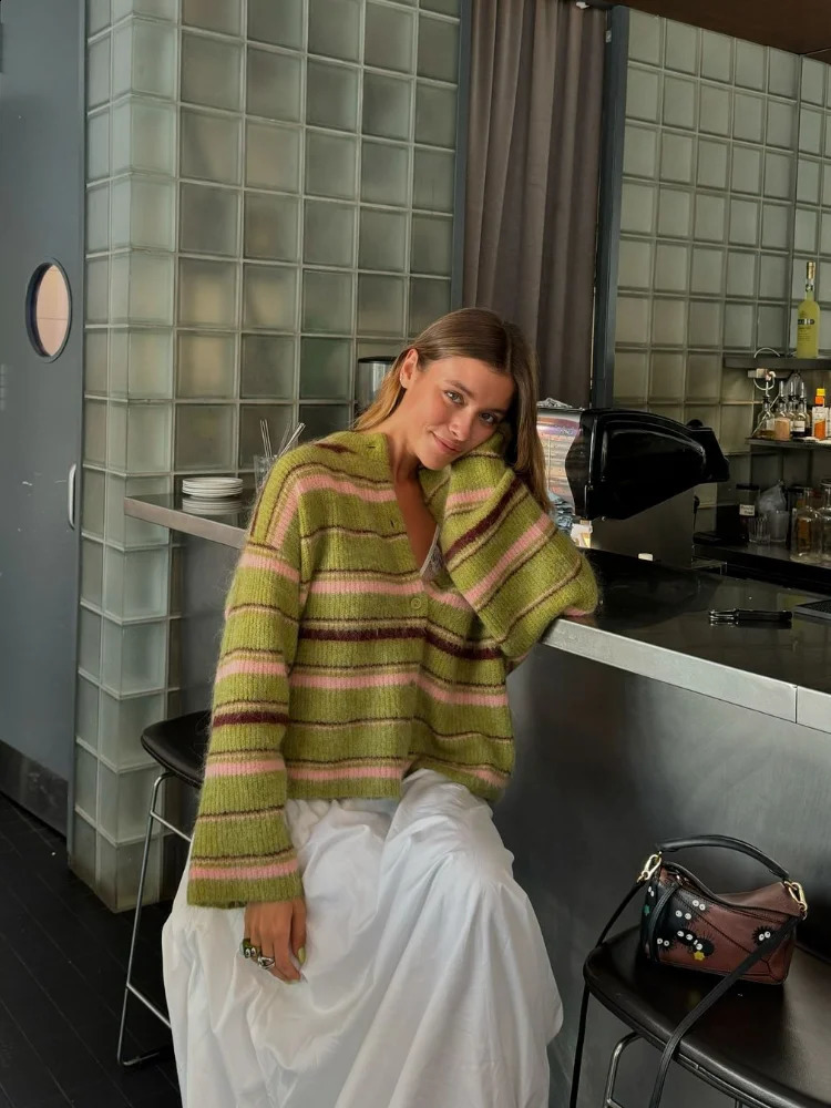 Elegant Colorful Striped Round Neck Knitted Cardigan Women Chic Long Sleeve Single Breasted Sweater Autumn Lady Casual Knitwear 240927