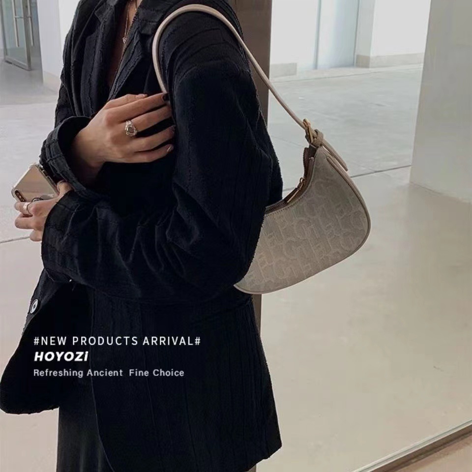 2025 New outdoor style luxury free delivery Designer Bag niche canvas for women autumn and winter new shoulder bag