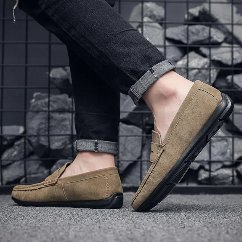 Mens casual shoes summer Moccasins mens casual shoes non slip flat lightweight soft slip driving shoes Sapatenis Masculino 240930bj