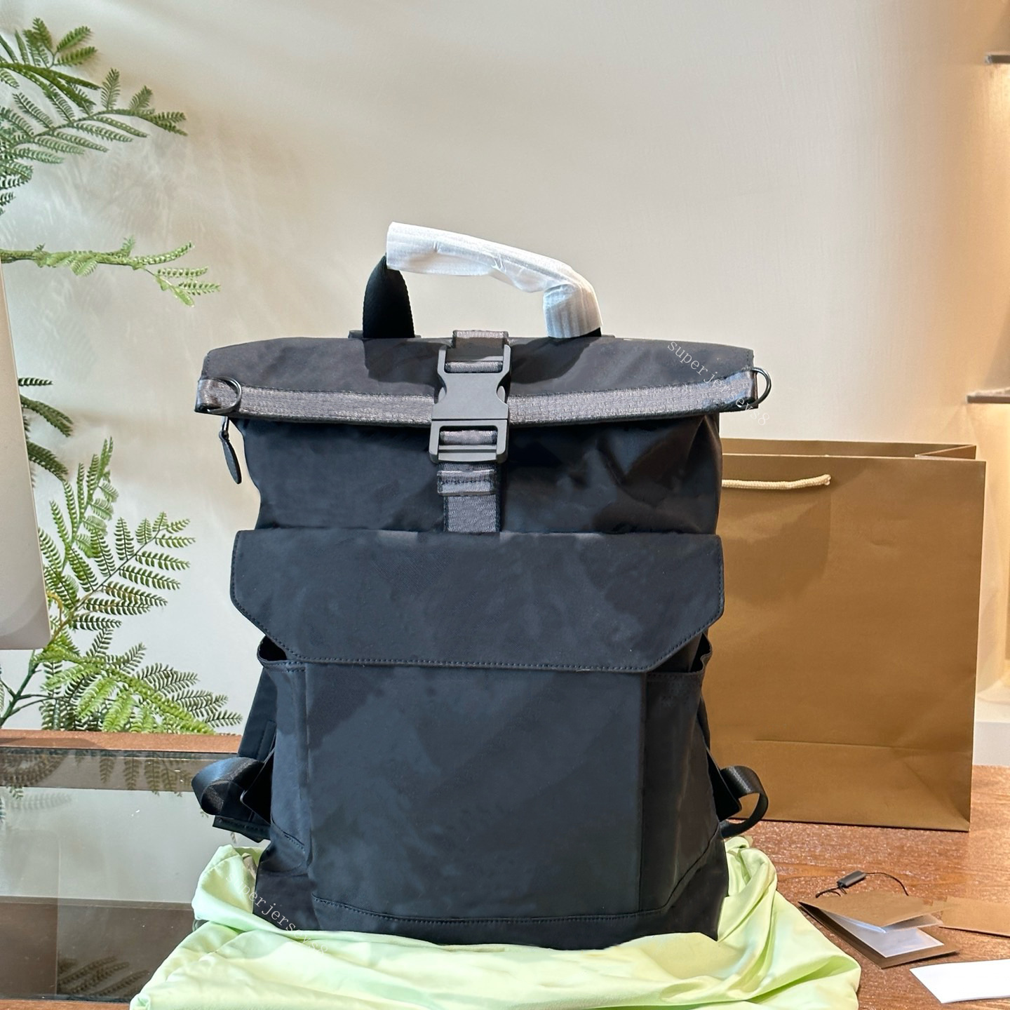 Luxury designer Backpacks Woman Man Shoulder Bag Classic Style Fashion Everyday Essentials Bags Hiking Bags Book Bags Student Bags Messenger bag