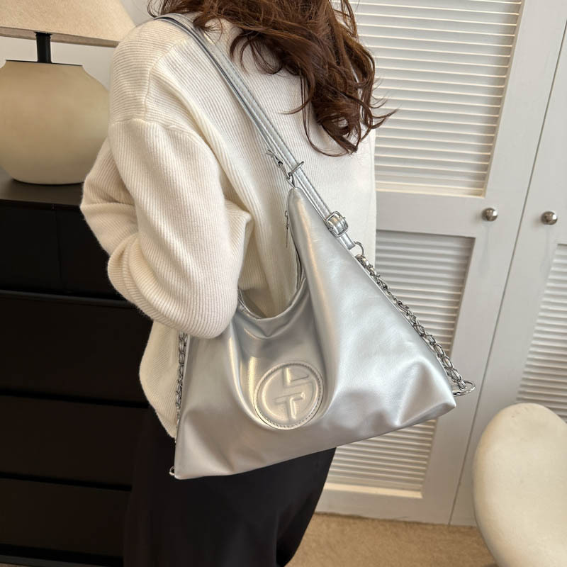 2025 New Designer Bag Women's New Fashion Capacity Handbag Simple Casual Single Shoulder Large Commuter Bag