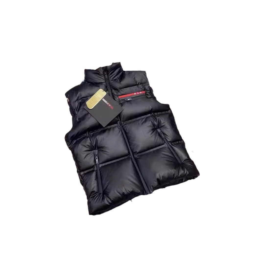 Ins Milan Fashion Brand Autumn/Winter New Collection Red Label Down Jacket for Men and Women Couples Down Vest Bread Jacket S25811 S25829