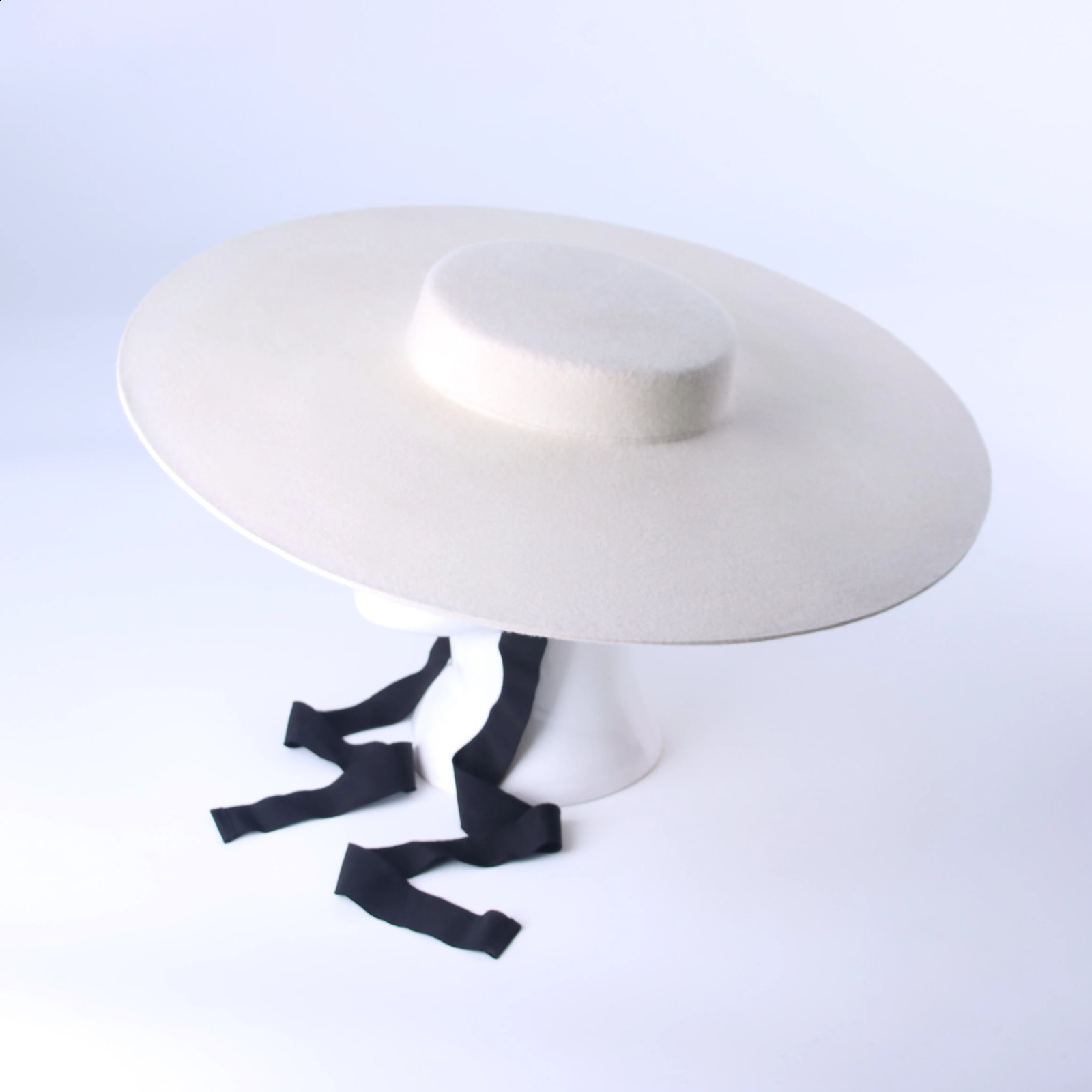 King Wheat Wide Big Brim Wool Flat Formal White Women Fedora Stage Show Felt Cap Winter Bandage Lady Fashion Outdoor Top Hat 241227