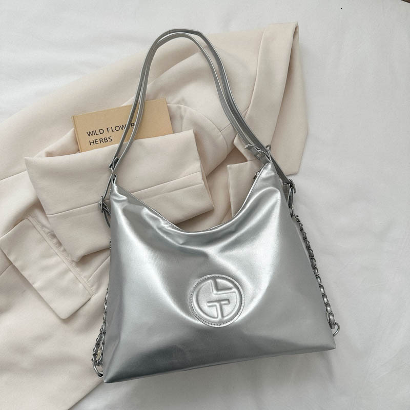 2025 New Designer Bag Women's New Fashion Capacity Handbag Simple Casual Single Shoulder Large Commuter Bag