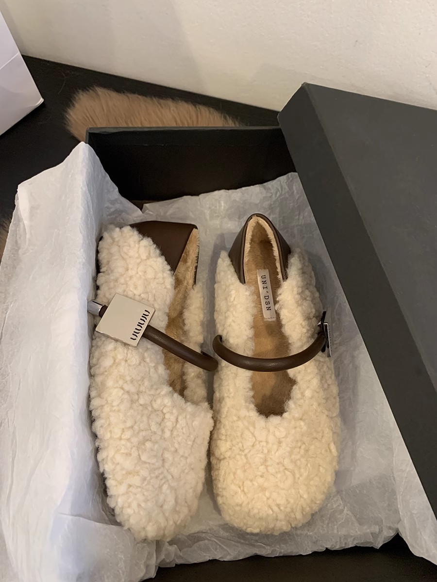 Autumn and Winter Flat bottomed plush shoes 2024 New French Mary Jane Single Shoes