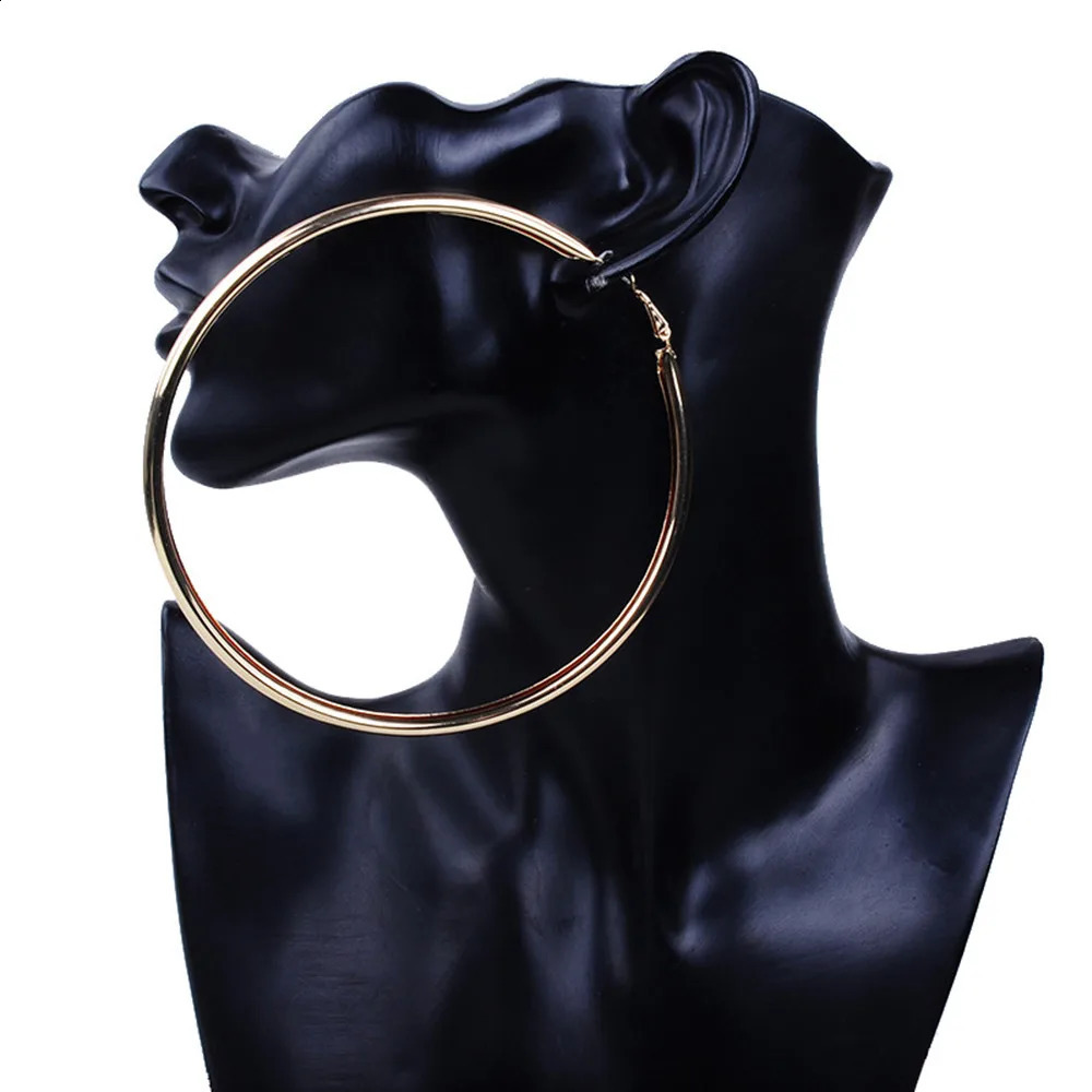 Super Exaggerated Hip Hop Jewelry 110mm Golden Metal Smooth Thick Big Hoop Earrings for Women Punk Big Round Circle Earrings 240924