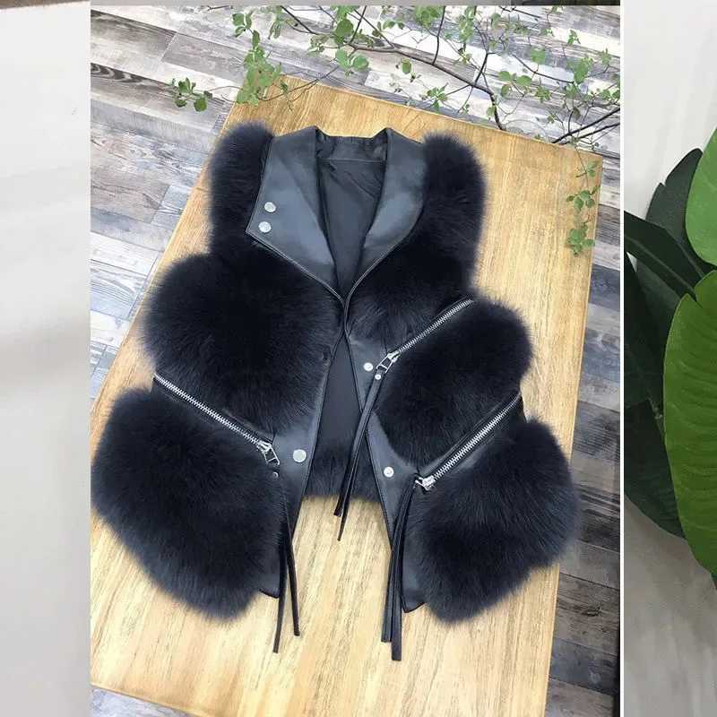 Autumn and Winter Womens Leather Fur Sleeveless Jacket Womens Lmitation Fox Fur Vest Coat Womens Fashion Short Coat Top M241004