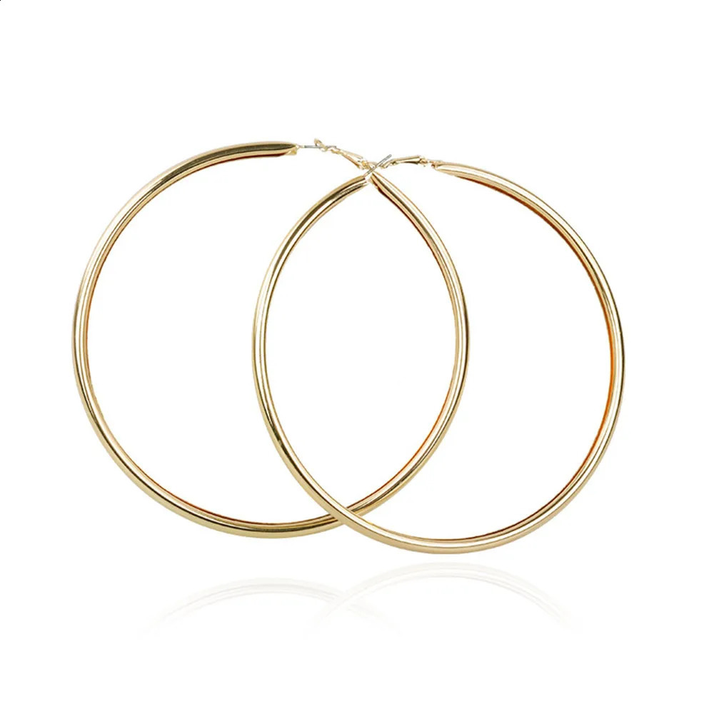 Super Exaggerated Hip Hop Jewelry 110mm Golden Metal Smooth Thick Big Hoop Earrings for Women Punk Big Round Circle Earrings 240924