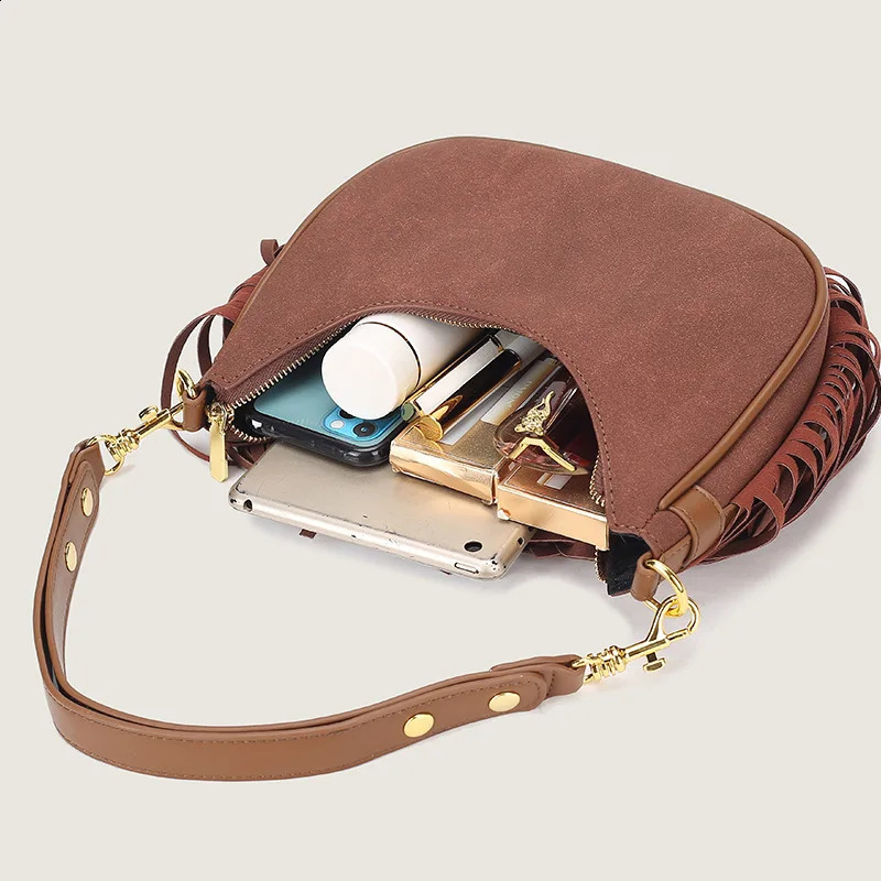 Womens tassel bag leather velvet handbag tassel velvet armrest shoulder bag large capacity handbag garbage bag 240929