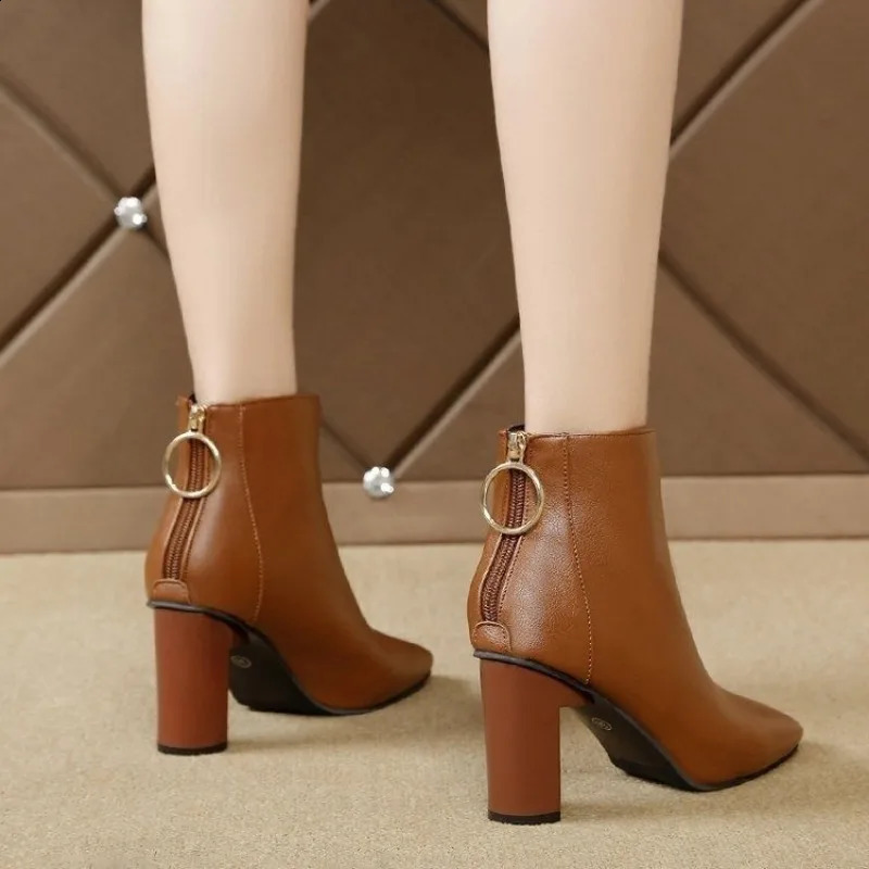 Booties Work Short Shoes for Women Brown New Female Ankle Boots Very High Heels Heeled Footwear Y2k Comfortable and Elegant Autumn 240927