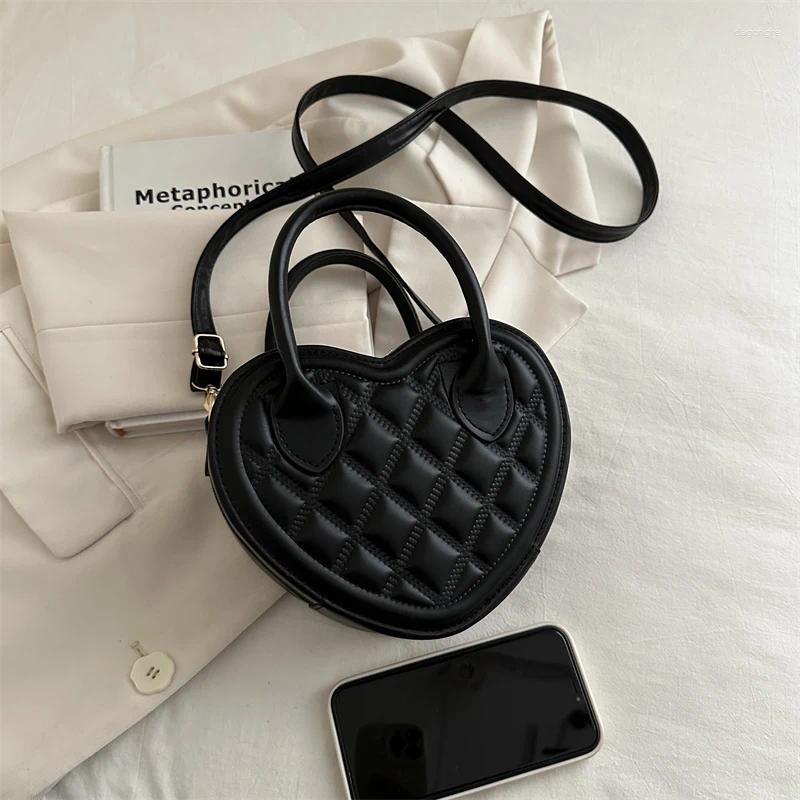 Drawstring Heart Shape Satchel Crossbody Purse Quilted Fashion Handbag PU Leather Top Handle Bag Zip Around For Women 4d7e 4