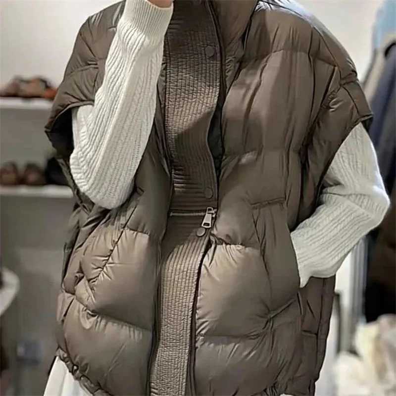 Winter womens apron jacket vest zipper thick warm jacket autumn winter casual cotton vest zipper puff jacket M241004
