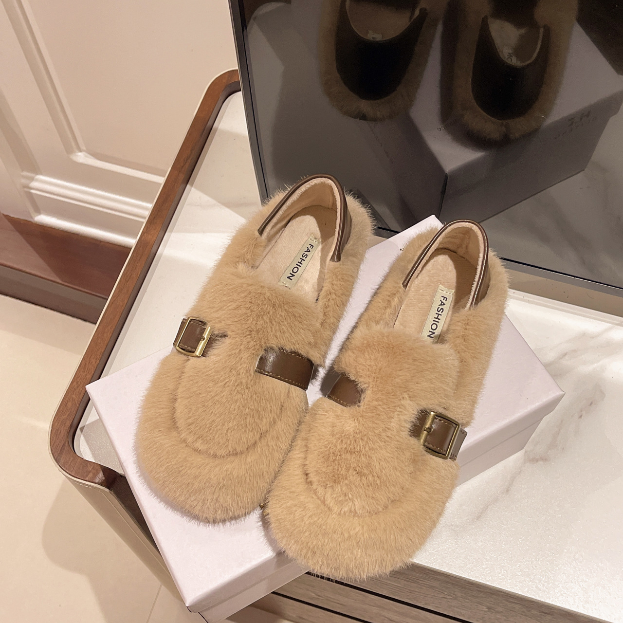 Women's 2024 new autumn and winter velvet soft soled cotton shoes