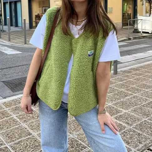 Sleeveless open top short fur vest casual loose fit pocket single chest top womens winter coat M241004