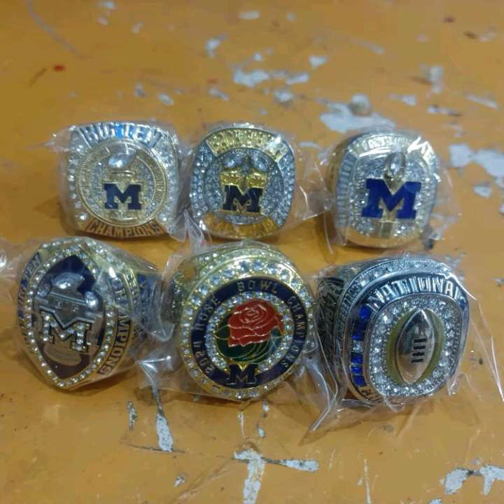 6pcs Michigan Wolverines National Big ten Team Champions Championship Ring With Wooden Display Box Sport Souvenir Fan Men Gift