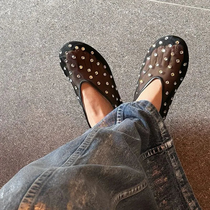 crystal rivet mesh sandals for women lightweight and breathable apartments fashionable and comfortable mule shoes elegant slippers ballet shoes 240923