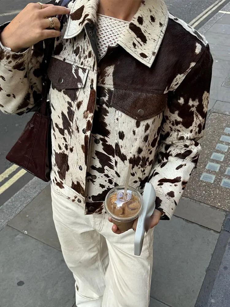 Fashion Printed Womens Leather Fur Jacket Casual Long Sleeved Slim Fit Patch Pockets Coats High Street Commute Autumn Outerwear 240924