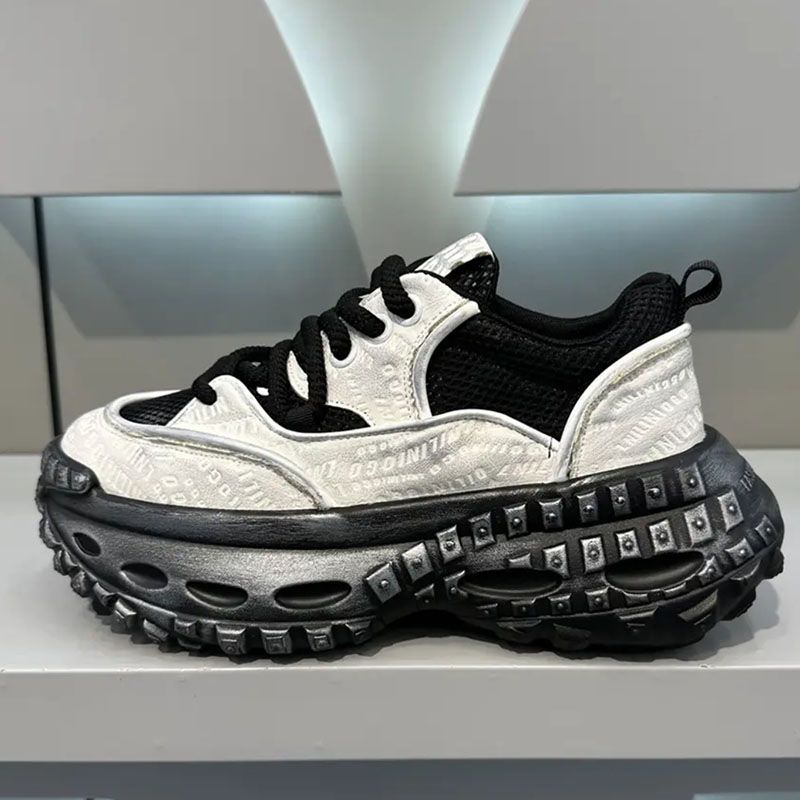 2024 Thick soled Casual Comfortable Soft Soft sole Breathable Height Boosting Chunky Shoes