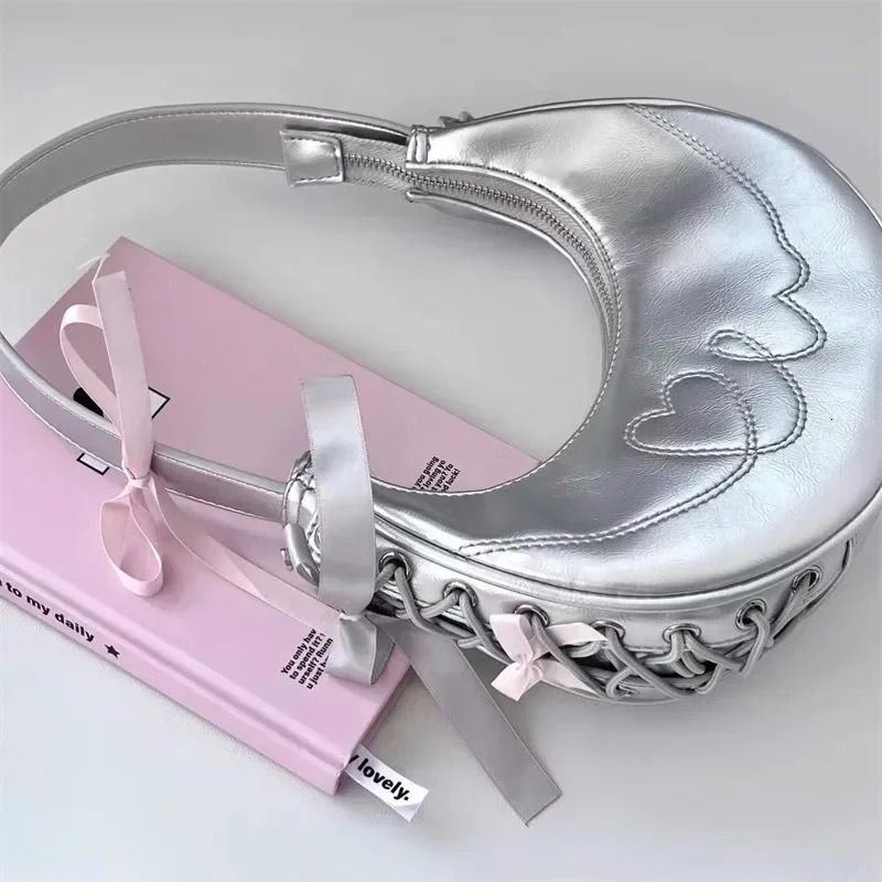 2024 designer retro Korean fashion Sier shoulder half moon small women's armpit bag wallet handbag women