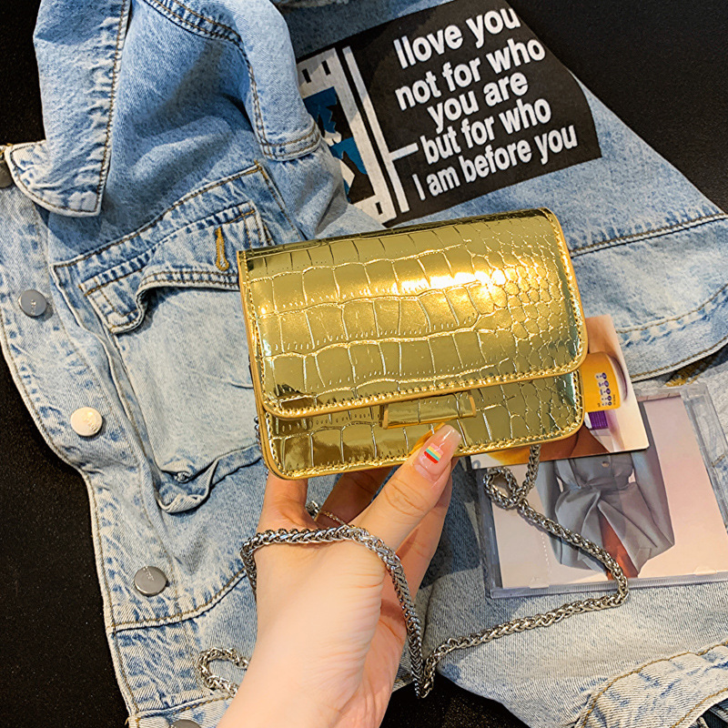 2024 new fashion ripple sequin chain shoulder slanted designer small square women's phone bag