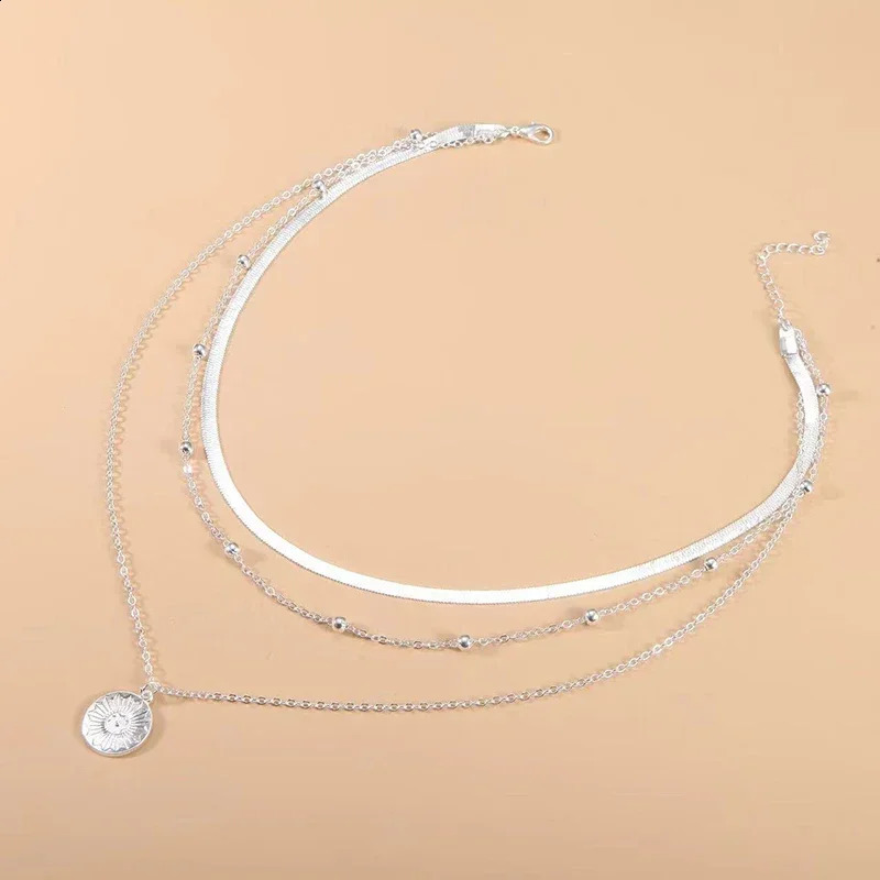 925 Sterling Silver ThreeLayer Round Necklace Simple Snake Chain Charm Ball Party Wedding Gift Womens Exquisite Jewelry 240926