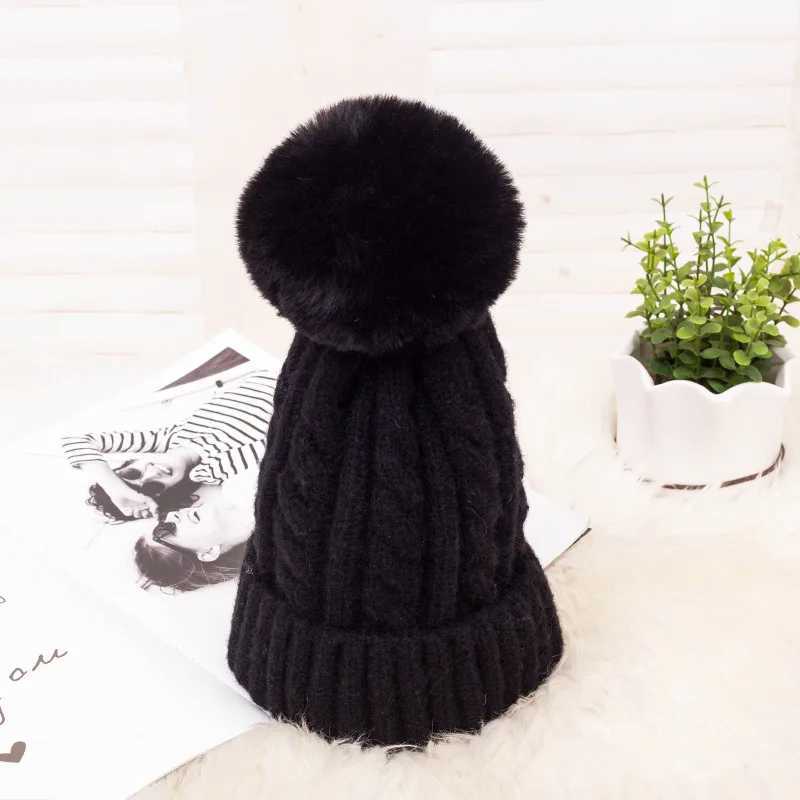 Fashion Knitted Winter Hat Striped Womens Winter Hats 2022 Pink Fur Pompom Wool Beanies Thick Skullies Cap Faux Pom pom HatX241005