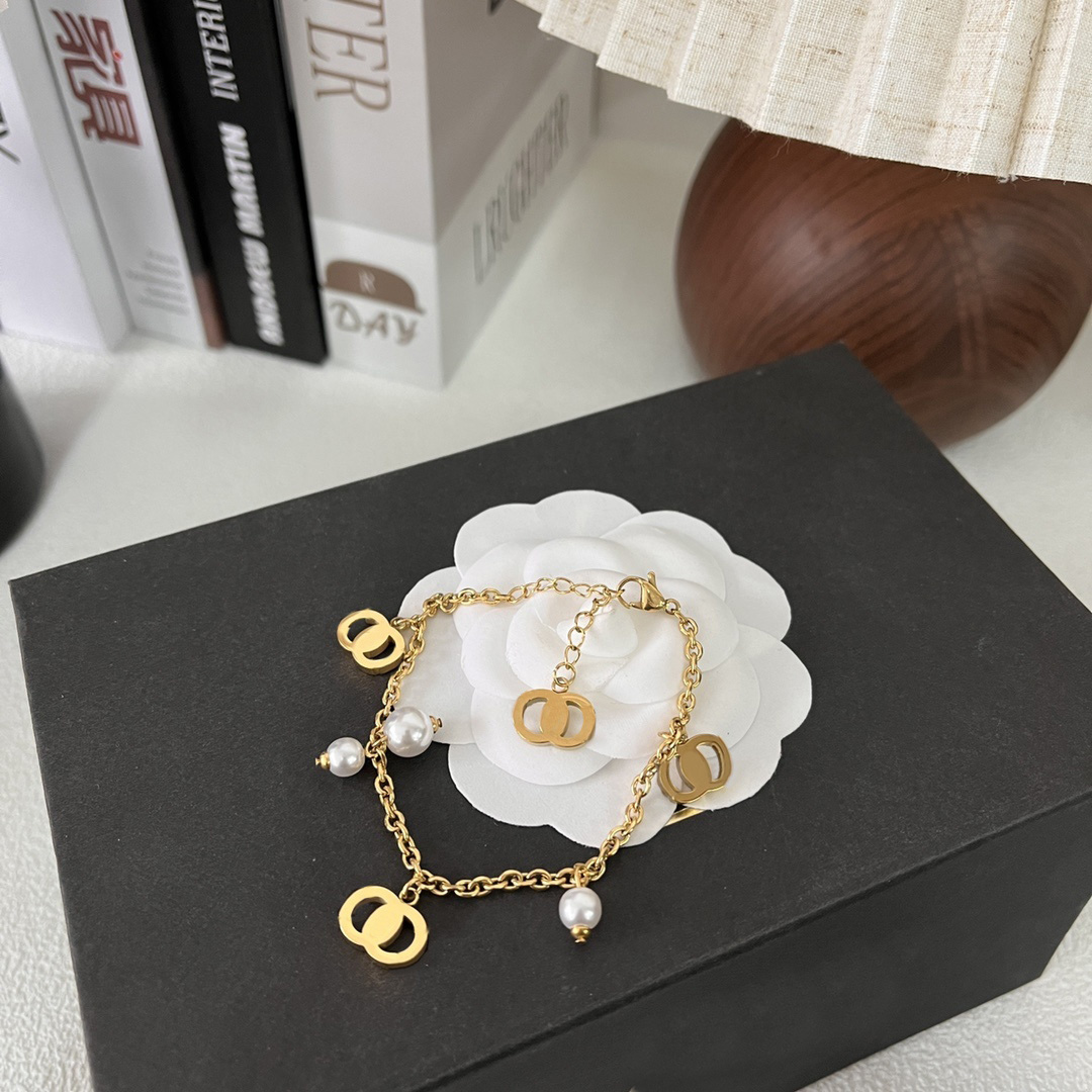 Boutique Pearl Chain Anklets Spring New Luxury Womens Jewelry Anklets With Box High Quality Gold Plated Girl Jewelry Feet Accessories Couple Girl Gift Anklets