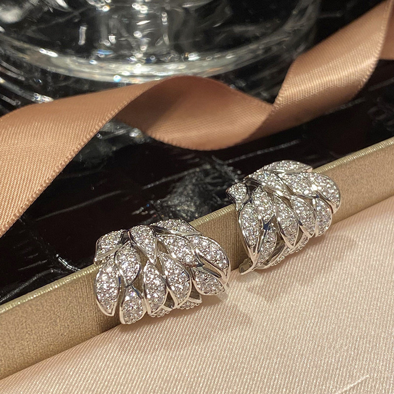 Stunning Sterg Sier Leaf Earrings: Pave White Sapphire CZ Dia Party Jewelry