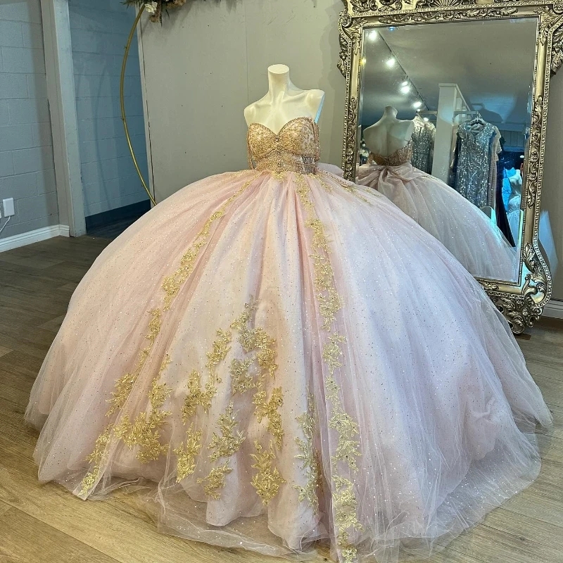 Light Pink Off Shoulder Quinceanera Dresses Floral Gold Applique Lace Beads Tull Princess Dress Sweet 16 Year Party Birthday Vestido De 15 Anos