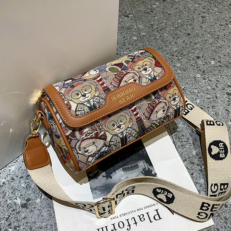 Designer Sling hot Ladies - Casual Shoulder Bag with Cute Bear Pattern, Lightweight Crossbody Purse Patterns for Everyday Use