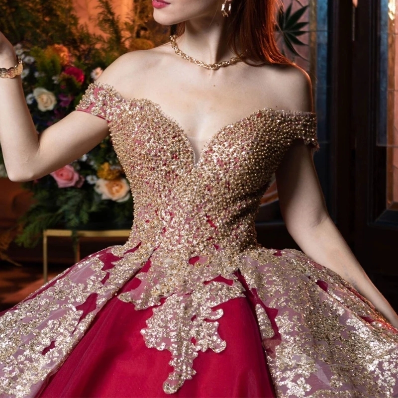 Red Shiny Off The Shoulder Quinceanera Dress Ball Gown Gold Lace Applique Beads Tull Corset Sweet 16 Dress Vestidos De 15 Anos