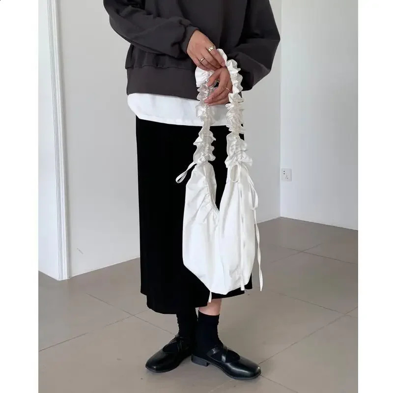 Womens shoulder with nylon summer drawstring bow fashion sweet pure and cross shaped for girls bag 240929 zhanyishengli