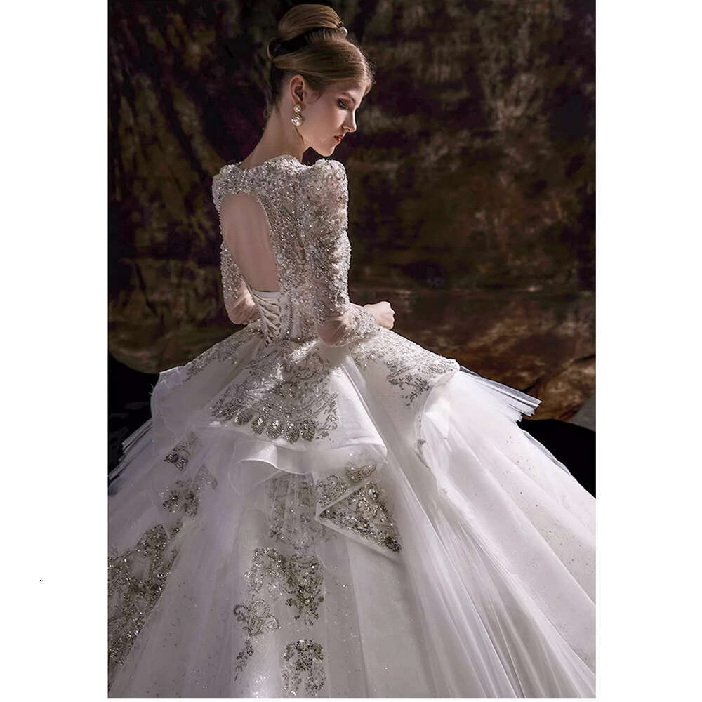 Exquisite Ball Wedding Dress Sequined Beaded Lace Applique Bridal Gown Retro Long Sleeve Big Train Bride Dresses