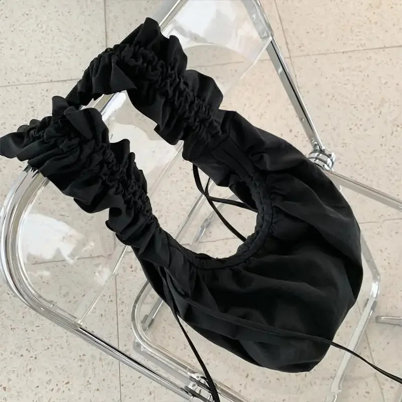 Womens shoulder with nylon summer drawstring bow fashion sweet pure and cross shaped for girls bag 240929 zhanyishengli