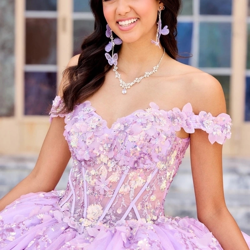 Lilac Shiny Quinceanera Dresses Off The Shoulder Ball Gown Lace Appliques Beading Crystal Tull Corset Sweet 16 Dress Vestidos De 15 Anos