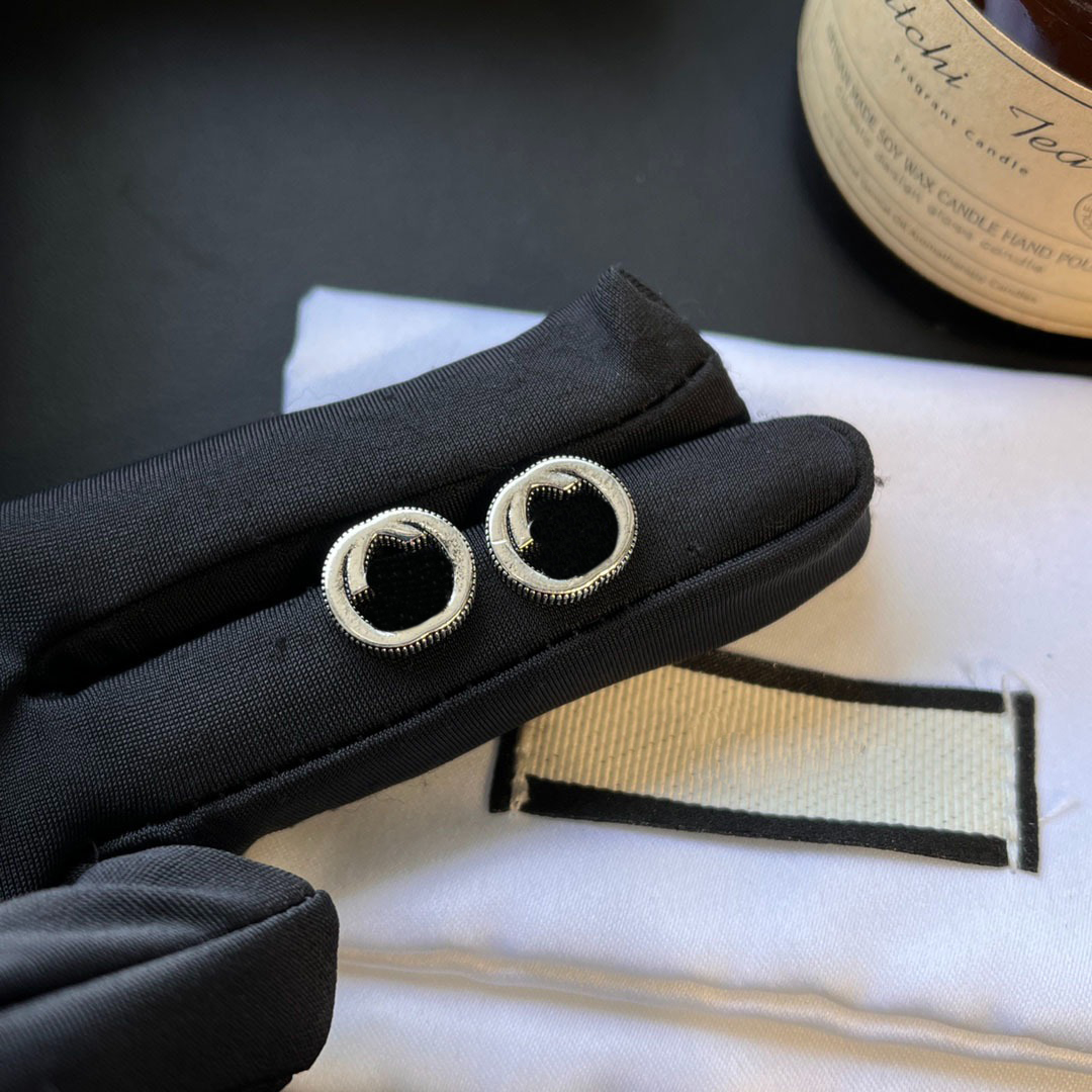 New 925 Silver Plated Earrings With Box Luxury Small Size Stud Earrings Wedding Birthday Love Charm Jewelry Classic Designer Gift Earrings