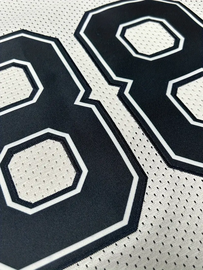 #11 Micah Parsons Comfy V-Neck Football Jersey White Thanksgiving Mesh Embroidery for Training and Competition Breathable Moisture-Wicking American Fo