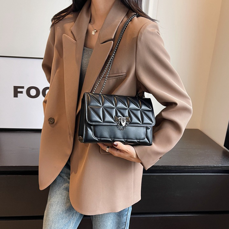 Body Designer Cross Bags Multi-Functional Shoulder Chain Hot Bag: High-End Women's Crossover Fashion Small Square Crossbody Handbag Bag: