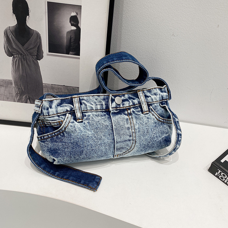 Female 2024 New European and American Retro Versatile Personalized Jeans Shoulder Bag Handheld Underarm Bag