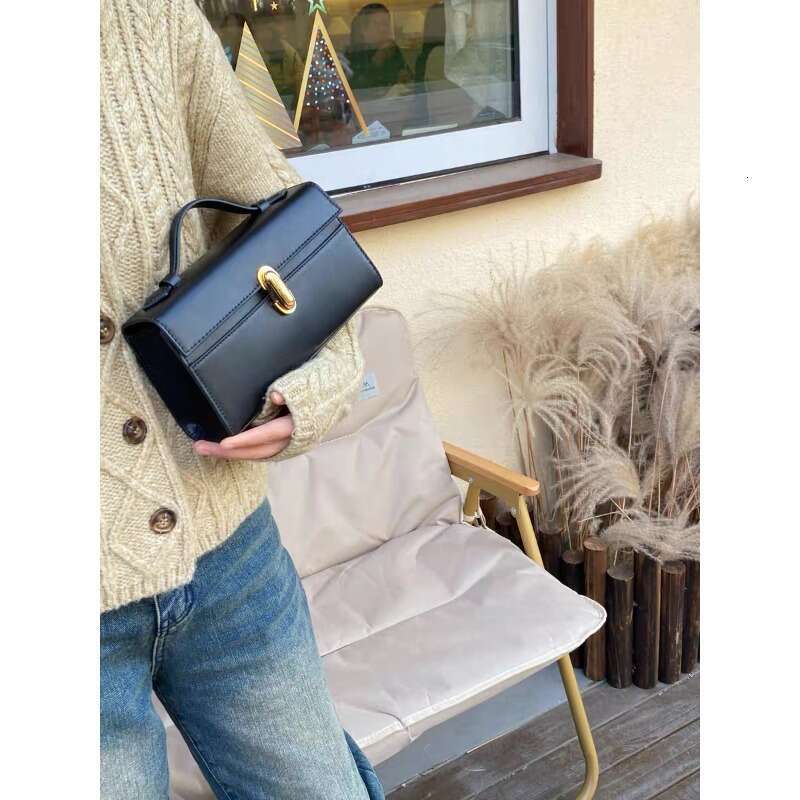 New High-End Niche Portable Small Square French Simple Hand Bag For Women 2024 Spring