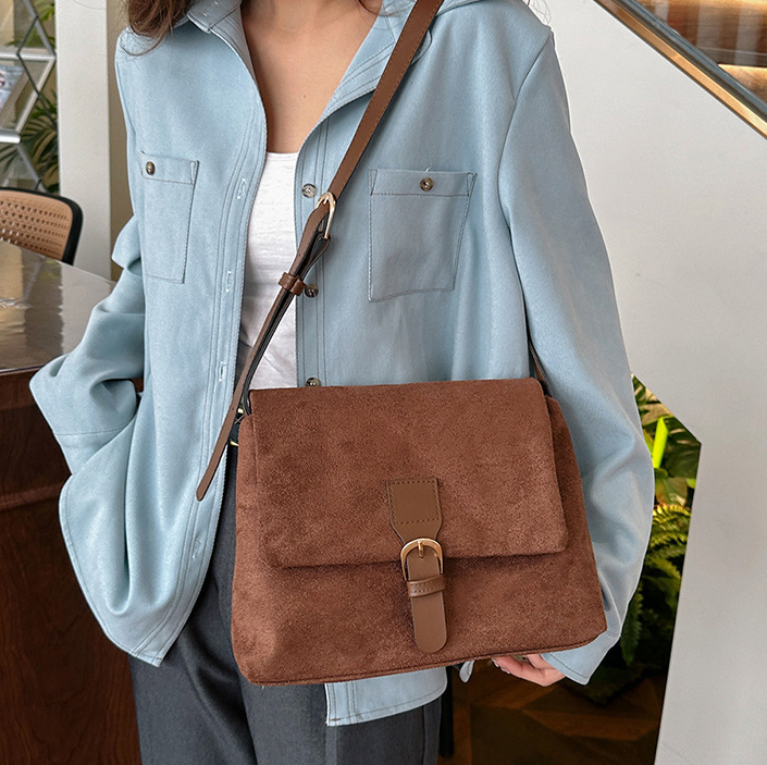 2025 Designer Shoulder 3 Fashion Women Design Vintage Style Crossbody Bag Versatile Triple Black Coffee Brown Free shipping