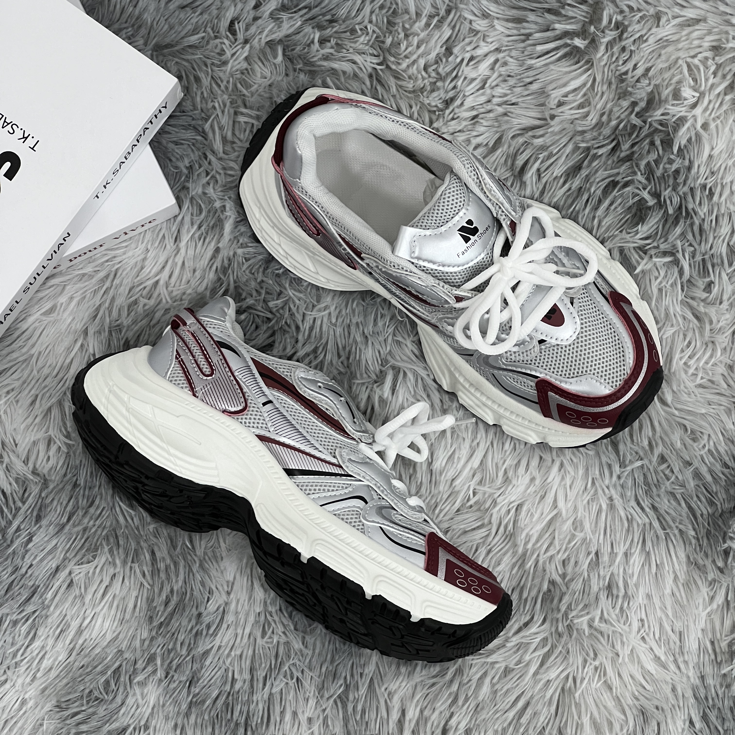 Daddy shoes female ins tide 2024 new spring and summer thick bottom sneakers mesh show feet small shoes silver casual shoes 232