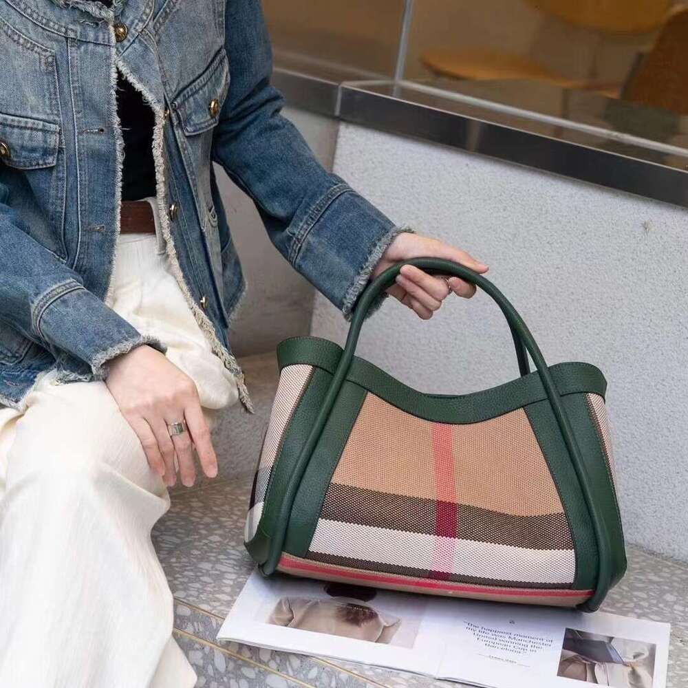 Handbags: Stylish Plaid Canvas Shoulder Bag hot Women - Autumn/Winter Fashion, Lightweight for Daily Use
