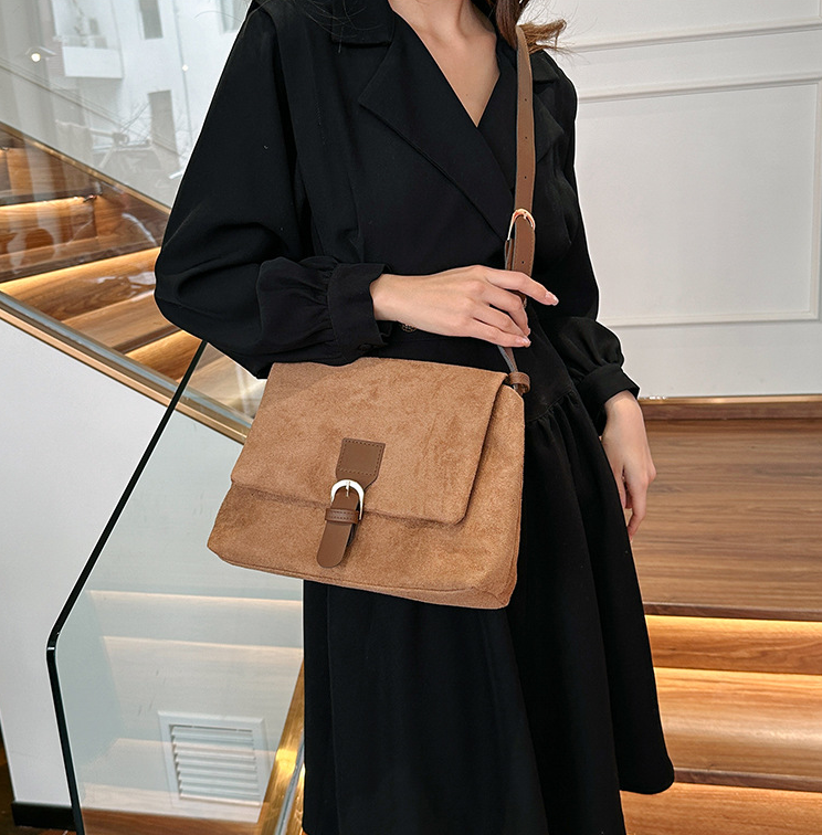 2025 Designer Shoulder 3 Fashion Women Design Vintage Style Crossbody Bag Versatile Triple Black Coffee Brown Free shipping