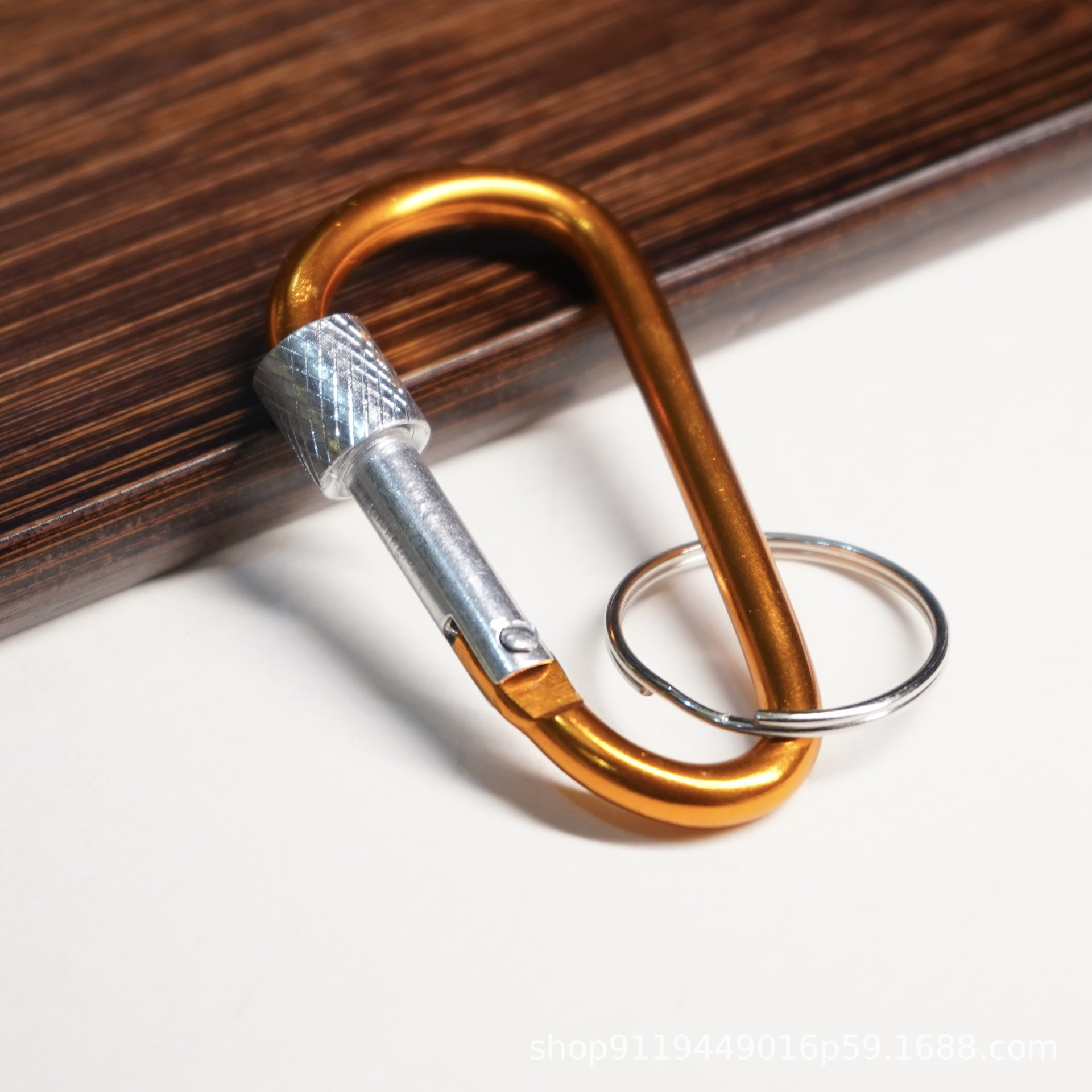 Safety Locking D-Carabiner for Hiking and Climbing - Model 7