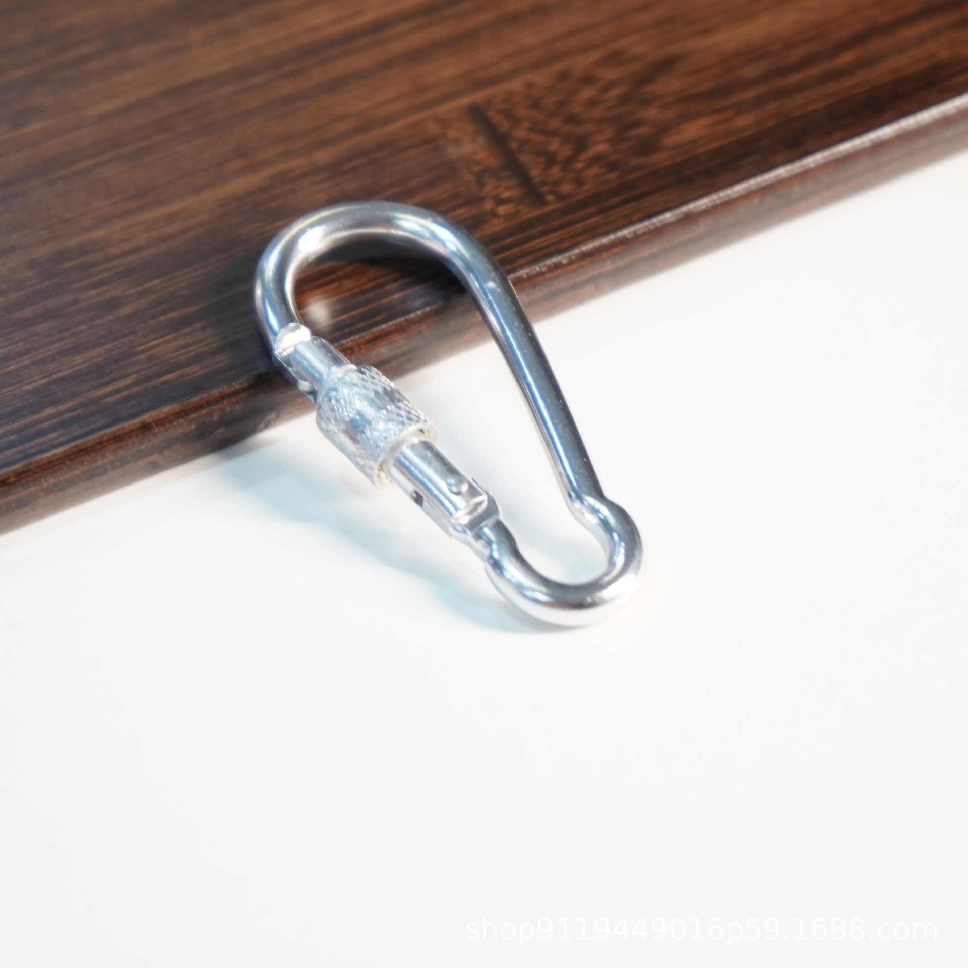 Carabiner Keyring Keychain Hook#6 Model Lockable Aluminum Carabiner with Hexagon Shape by Manufacturer