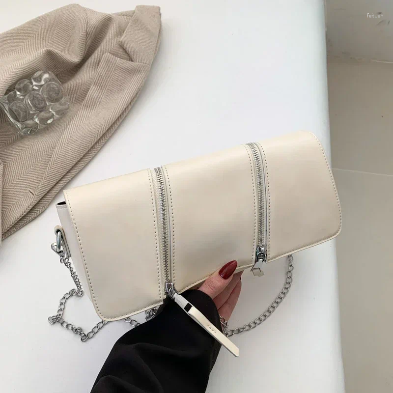 Totes Black Single Shoulder Bag For Women 2024 Korean Style Chain Crossbody Top Brand Handbag Clutch Designer Bolsa Feminina 9657 4