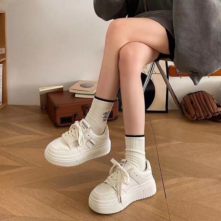 Instagram-Ready Versatile Women's Korean Edition Little White Shoes Comfort Meets Stylish Height Boosting